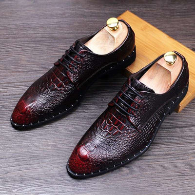 chaussure en crocodile rouge