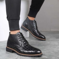 bottines motif croco noires
