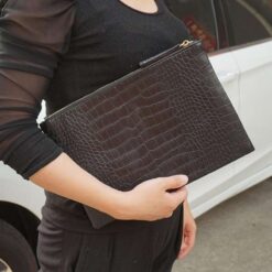 pochette effet croco brun