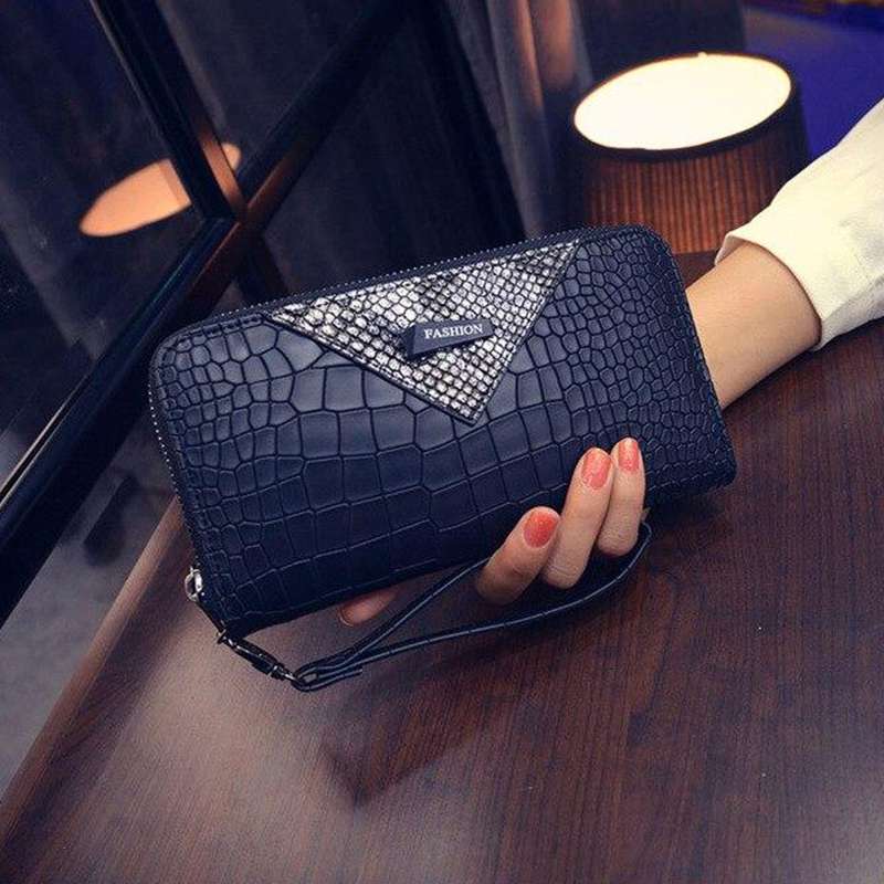 portefeuille femme effet croco noir