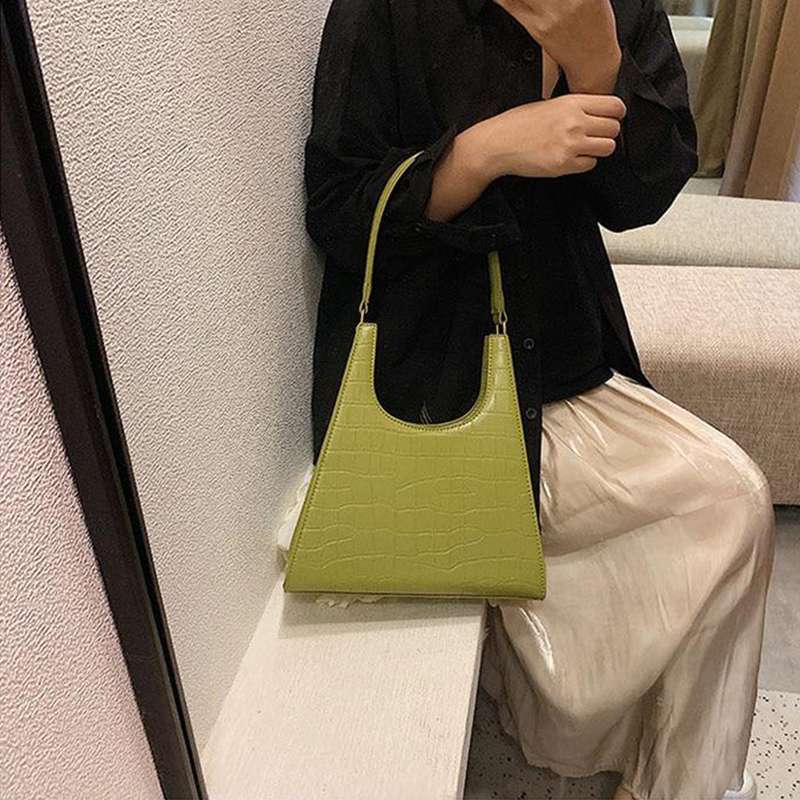 sac à main façon croco vert clair