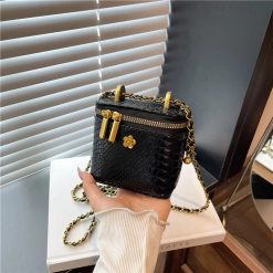 petit sac noir effet crocodile