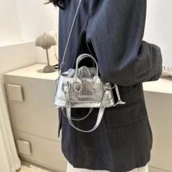 sac à main alligator gris