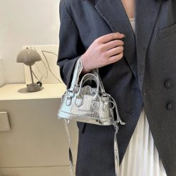 sac à main crocodile gris