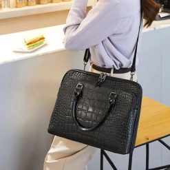 sac à main cuir effet alligator