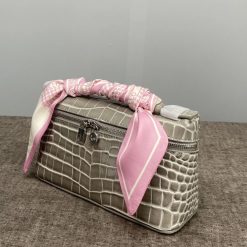 sac à main motif crocodile