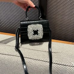 sac bandoulière effet croco noir