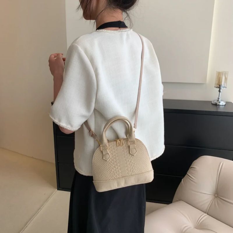 sac crocodile vintage des années 1960