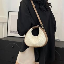 sac demi lune crocodile