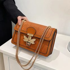 sac marron effet alligator