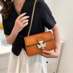 sac marron effet crocodile